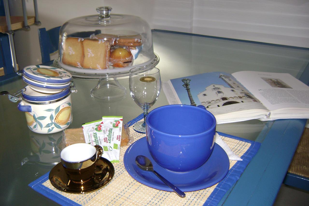 B&B Villa Mediterranee Con Parking Space トラーニ エクステリア 写真